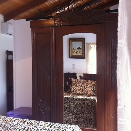 1911 Poros Country Retreat Villa